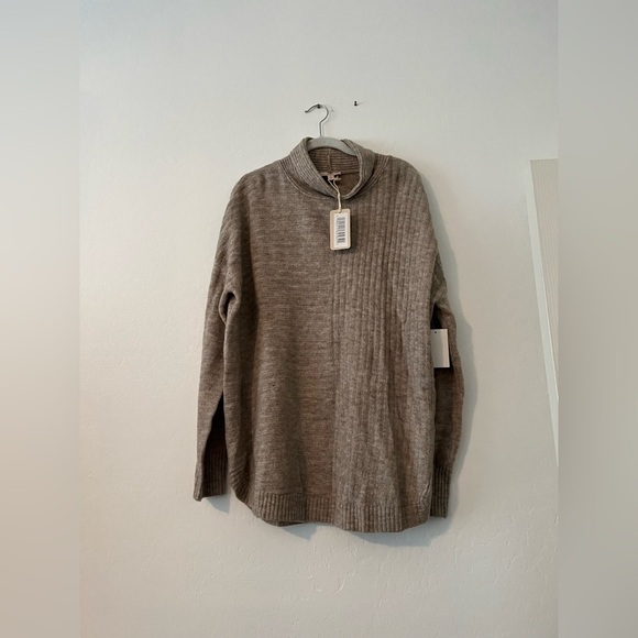 Como Vintage Sweater - Picture 3 of 7